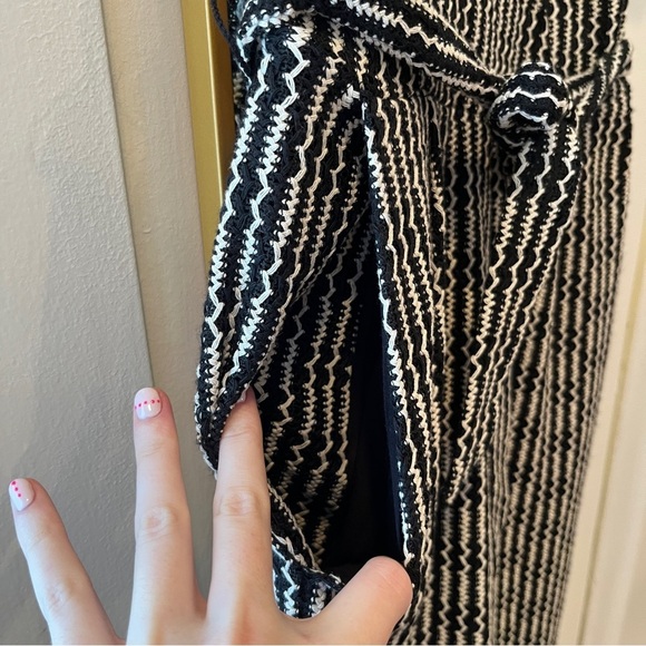 NWOT Mango Knit Jumpsuit in Abstract Zig Zag Pattern with Tie Waist - Picture 4 of 7